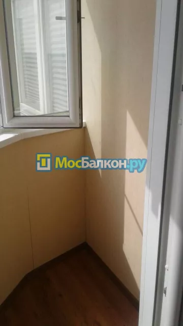Отделка балкона и лоджии пластиковыми ПВХ панелями в Щербинке от компании МосБалкон