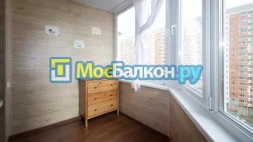 Отделка балкона и лоджии пластиковыми ПВХ панелями в Щербинке от компании МосБалкон