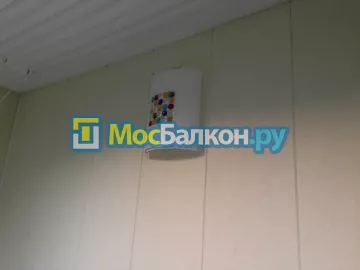 Отделка балкона и лоджии пластиковыми ПВХ панелями в Щербинке от компании МосБалкон