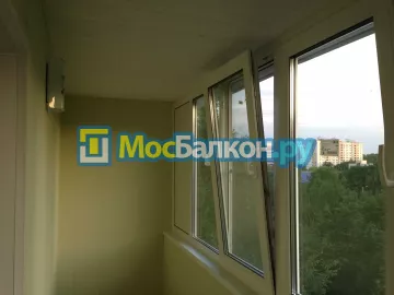 Отделка балкона и лоджии пластиковыми ПВХ панелями в Щербинке от компании МосБалкон