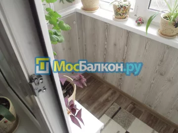 Отделка балкона и лоджии пластиковыми ПВХ панелями в Щербинке от компании МосБалкон