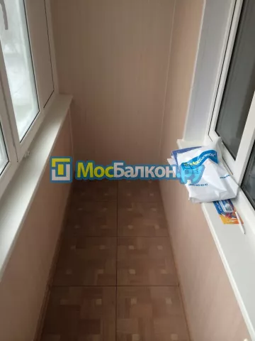Отделка балкона и лоджии пластиковыми ПВХ панелями в Щербинке от компании МосБалкон
