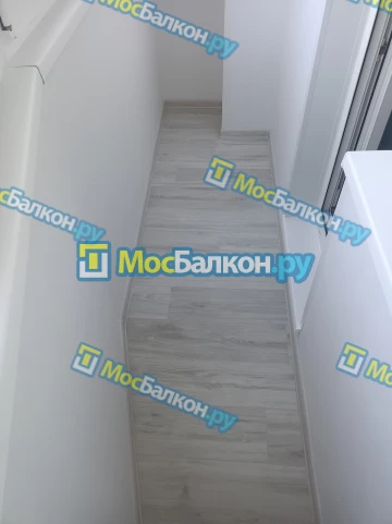 Отделка балкона и лоджии пластиковыми ПВХ панелями в Щербинке от компании МосБалкон