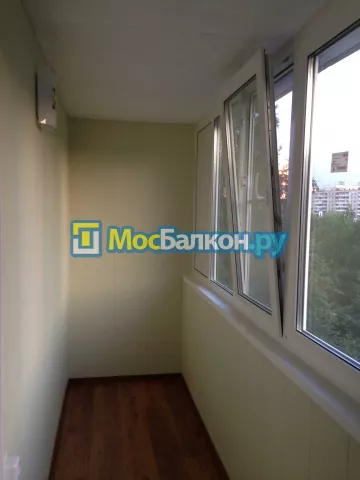 Отделка балкона и лоджии пластиковыми ПВХ панелями в Щербинке от компании МосБалкон